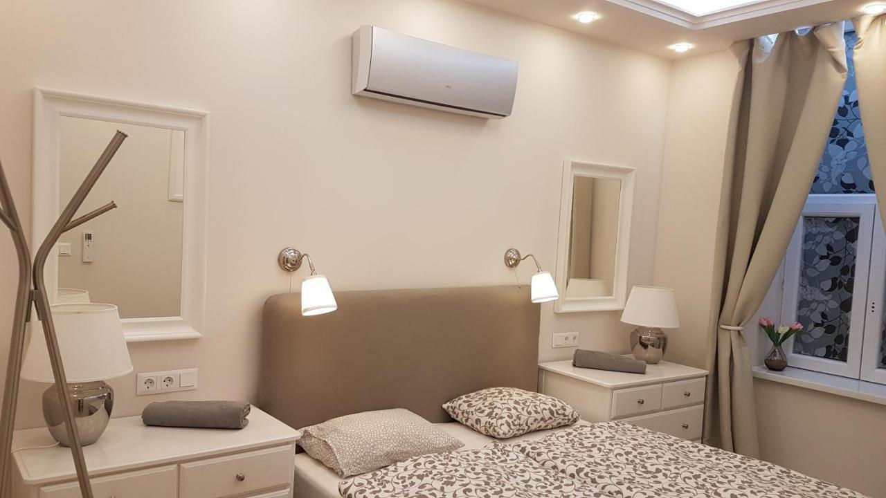 Panni Luxury Apartment Next To Gozsdu Garden Budapest Esterno foto