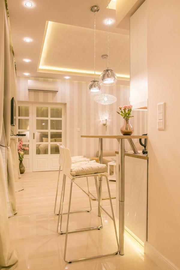 Panni Luxury Apartment Next To Gozsdu Garden Budapest Esterno foto