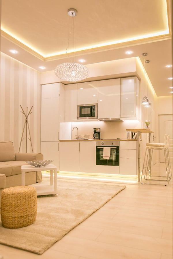 Panni Luxury Apartment Next To Gozsdu Garden Budapest Esterno foto